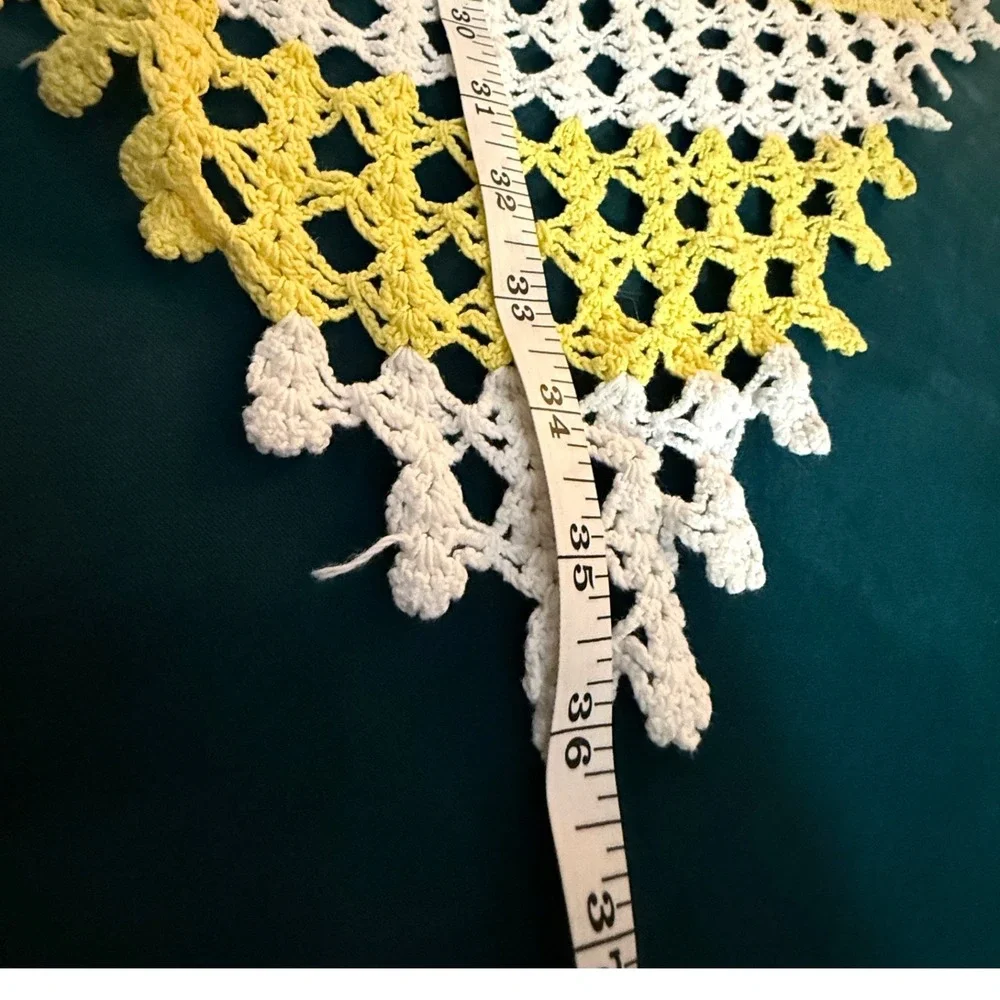 Handmade Crochet Table Runner Doily Yellow White‎ Lace Trim Vintage